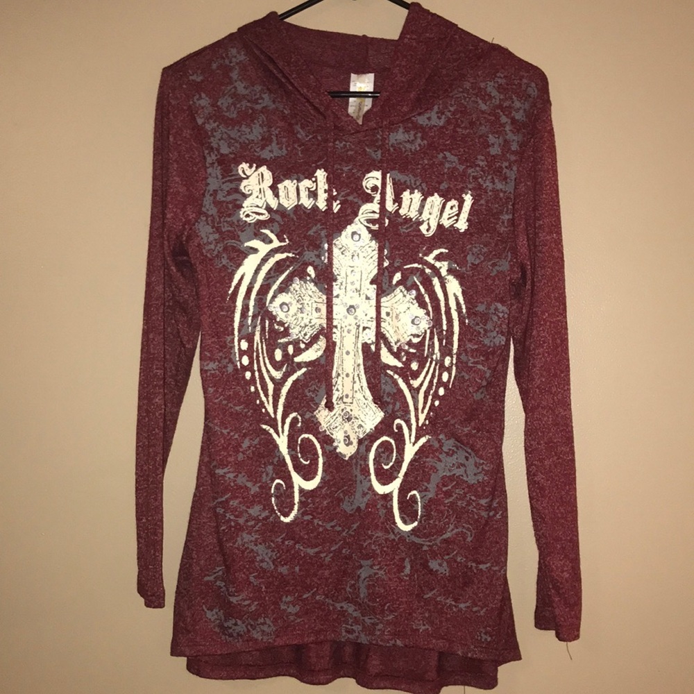 Hooded long sleeve shirt